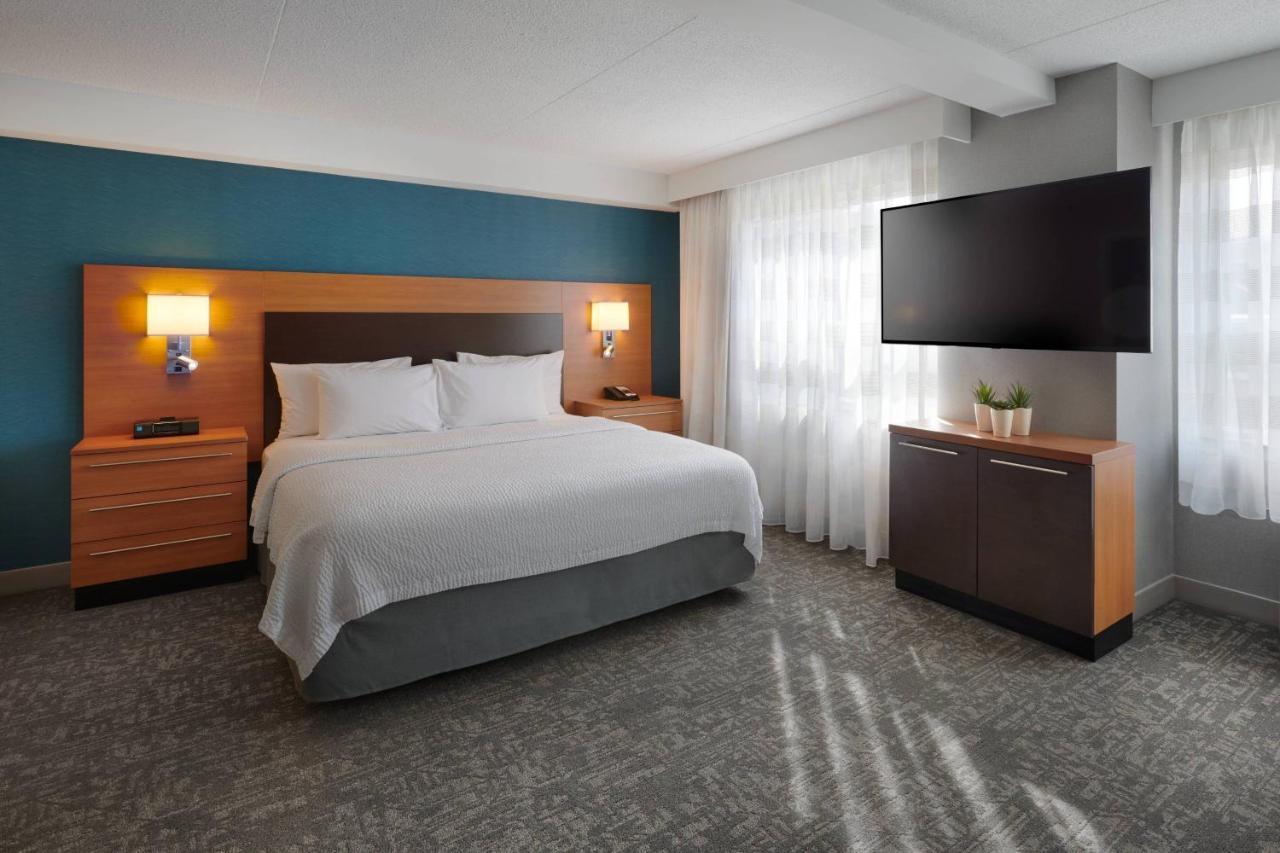 Towneplace Suites By Marriott Mississauga-Airport Corporate Centre Exterior foto