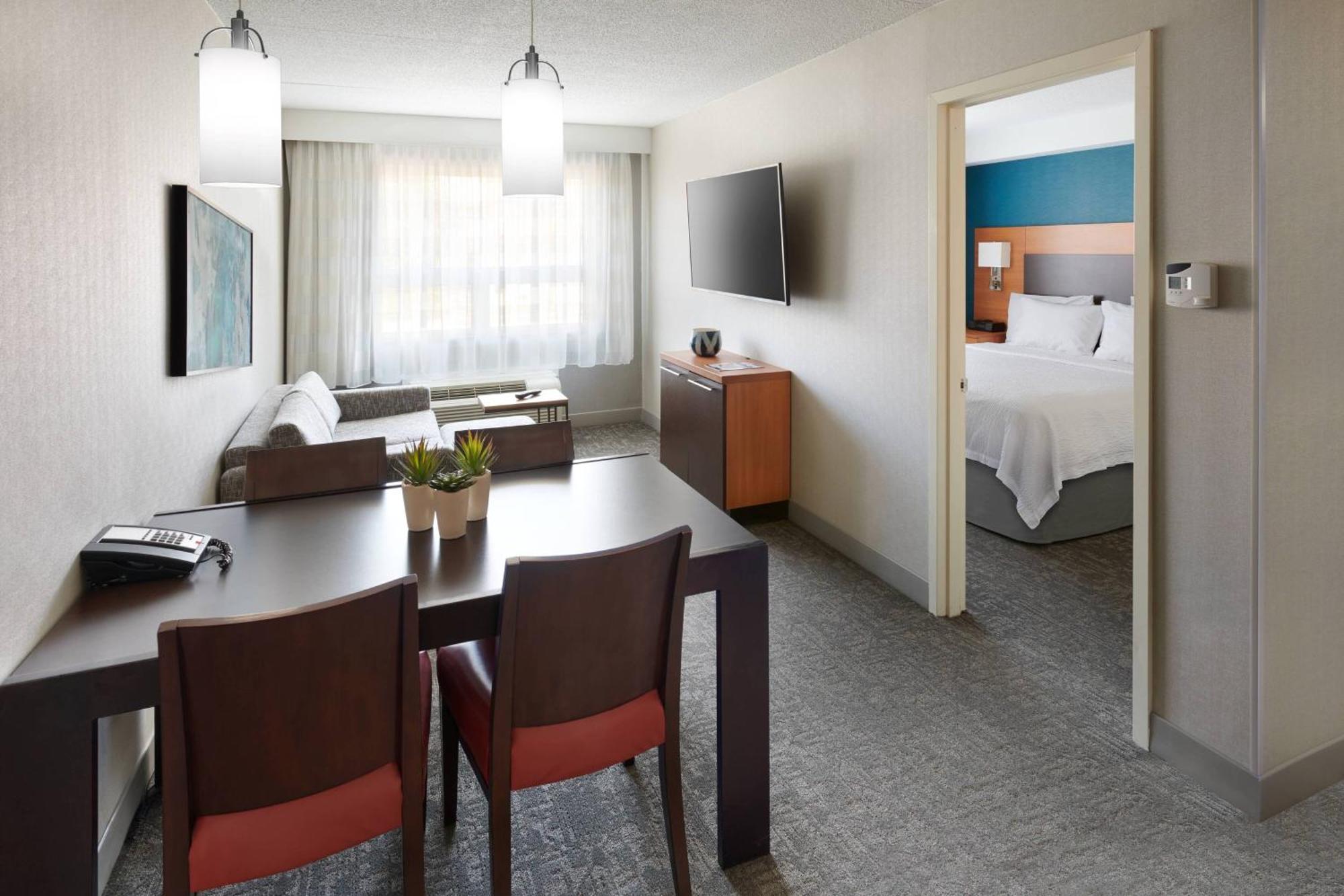 Towneplace Suites By Marriott Mississauga-Airport Corporate Centre Exterior foto